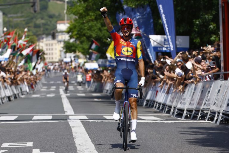 Giulio Ciccone wins the 2025 Clásica San Sebastián